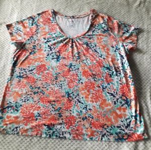 St. John's Bay V-Neck T-Shirt Size 2X